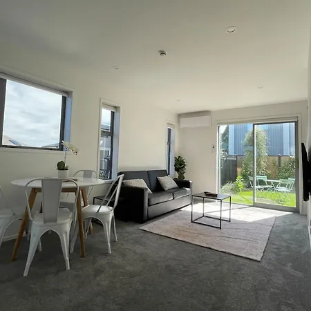 Stylish Suite On Mohua